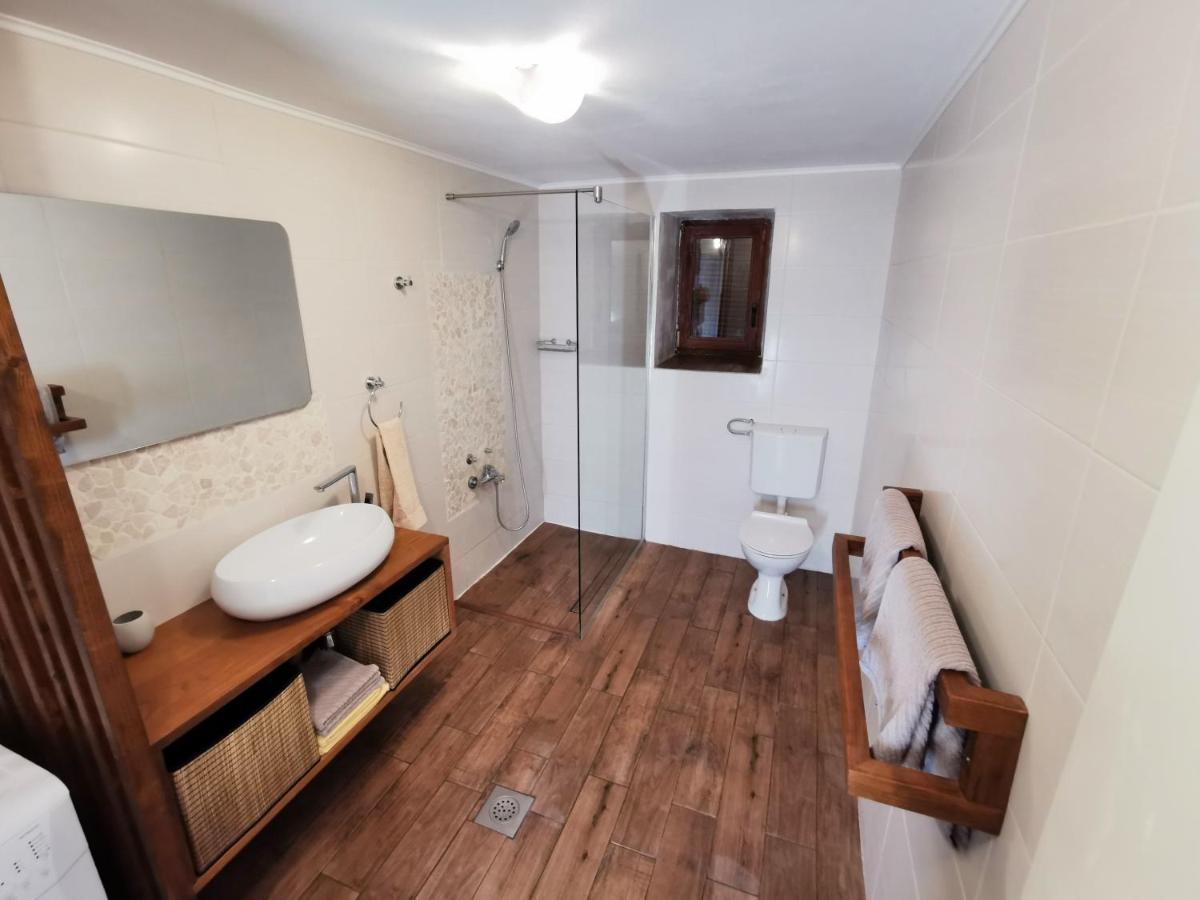 Apartments Malic Pridraga Екстер'єр фото