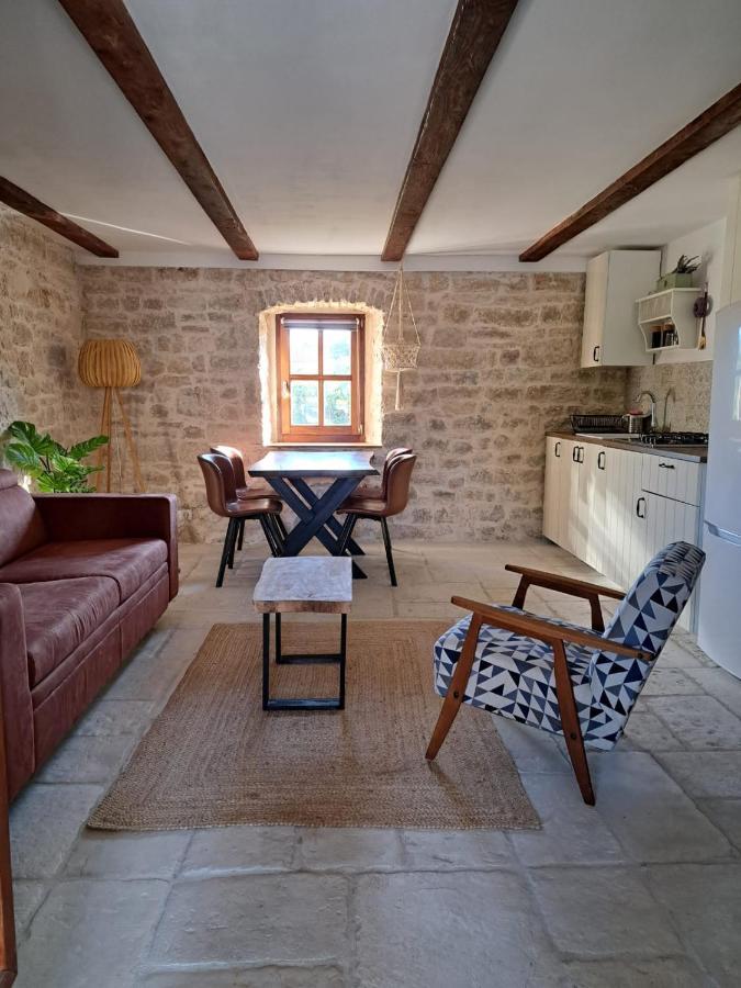 Apartments Malic Pridraga Екстер'єр фото