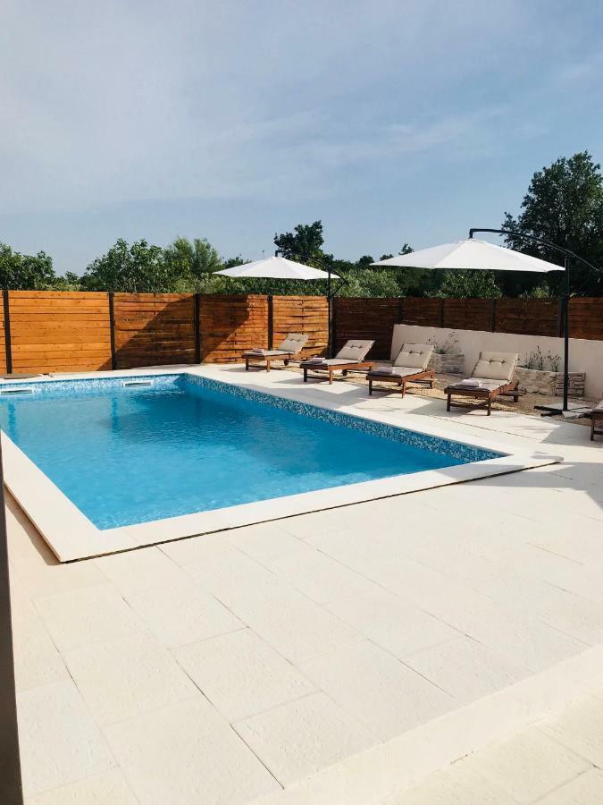 Apartments Malic Pridraga Екстер'єр фото